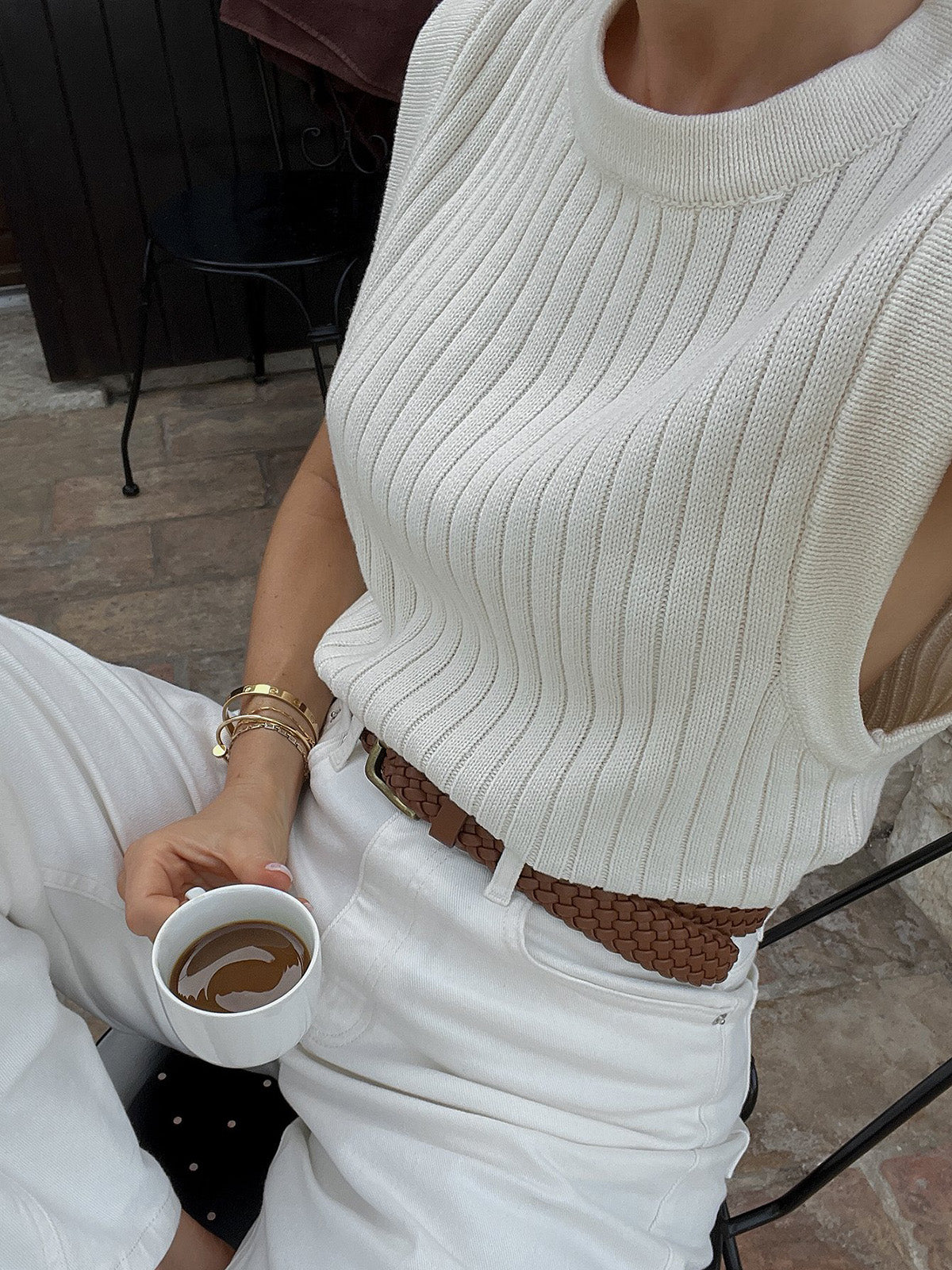 Lyreli™ - Sleeveless Round Neck Sweater