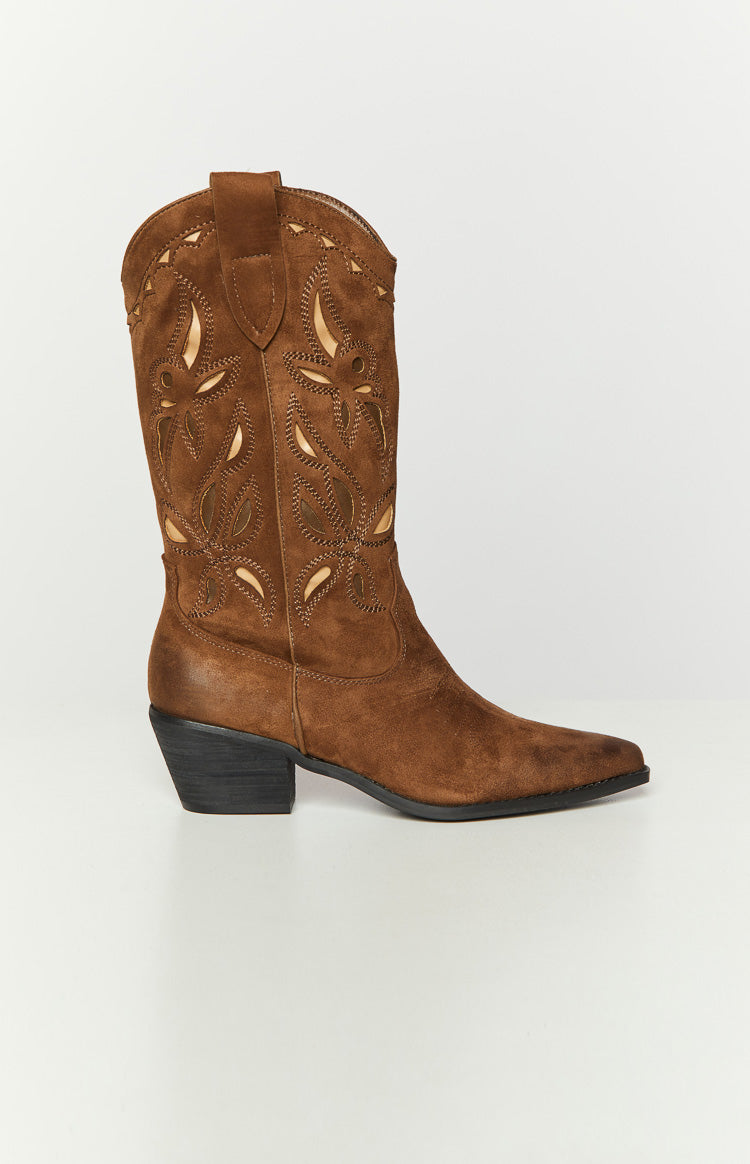Lyreli™  - Embroidered Cowboy Boots