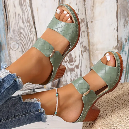 Lyreli™ | Orthopaedic Sandals