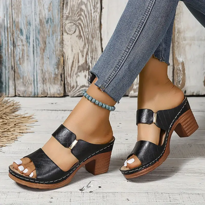 Lyreli™ | Orthopaedic Sandals